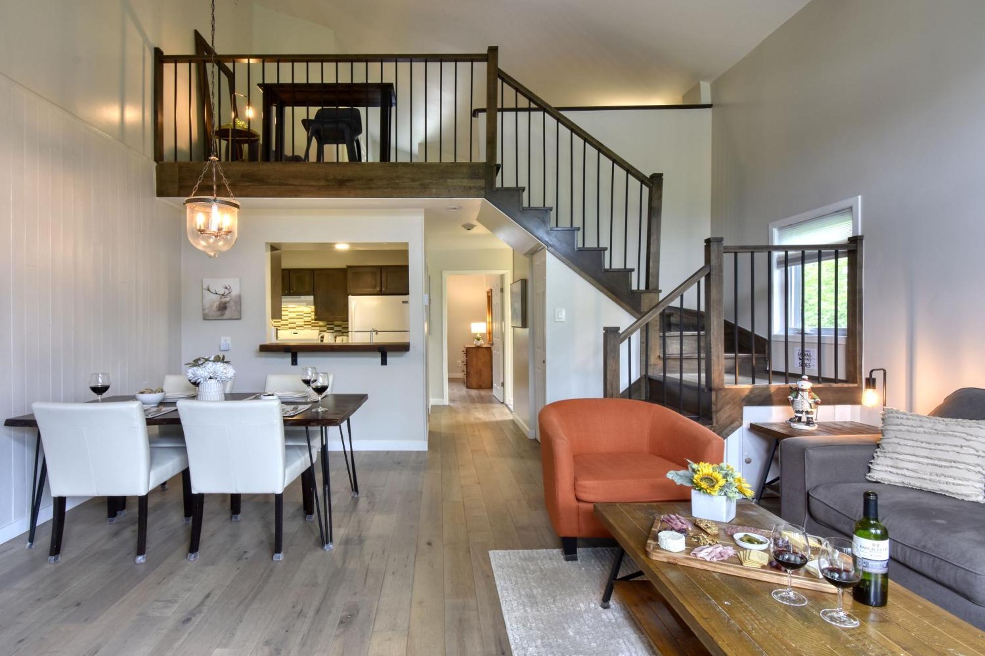 Stunning Condo - View On Lake Tremblant & Mountain Mont-Tremblant Ngoại thất bức ảnh