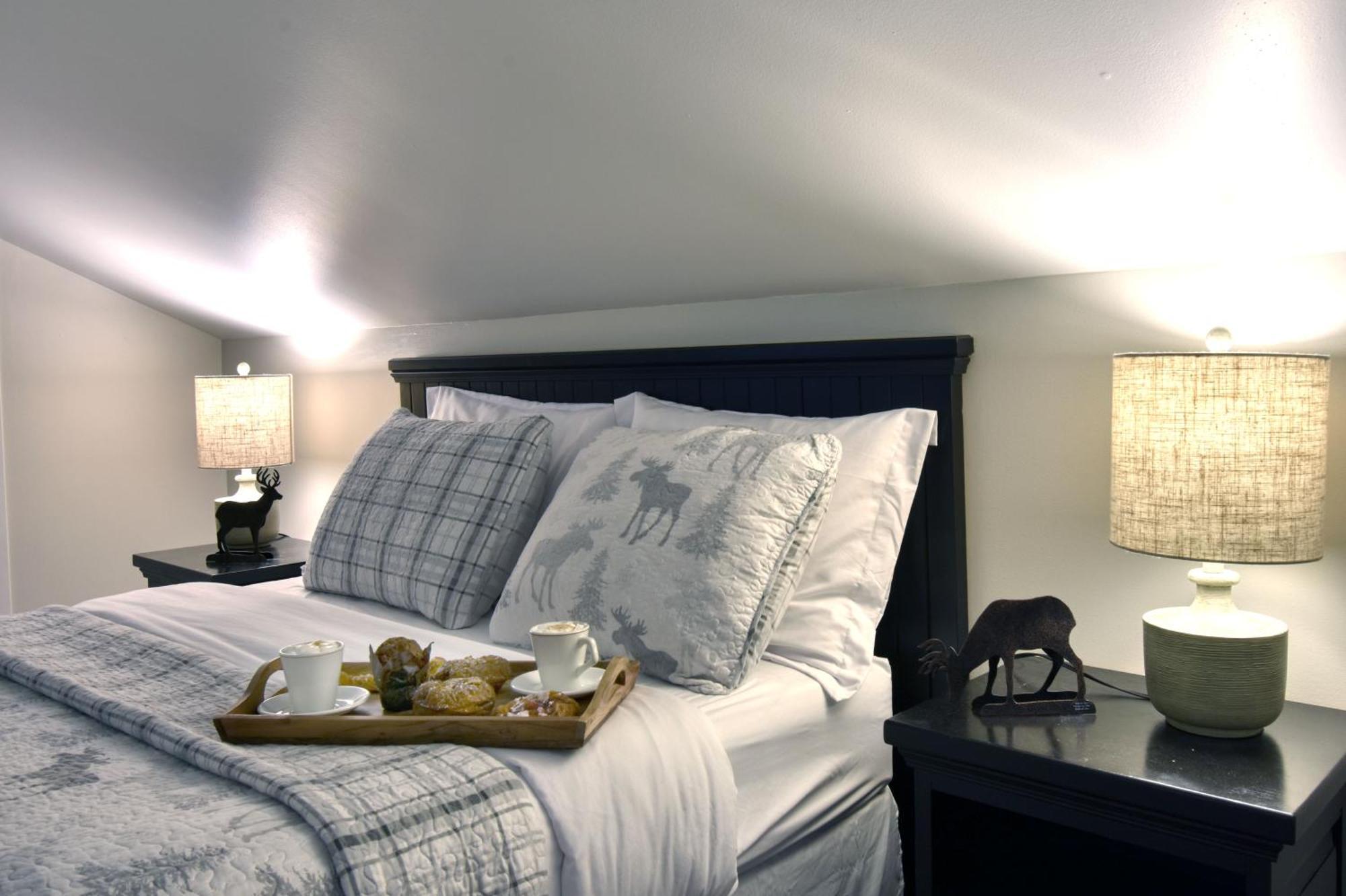 Stunning Condo - View On Lake Tremblant & Mountain Mont-Tremblant Ngoại thất bức ảnh