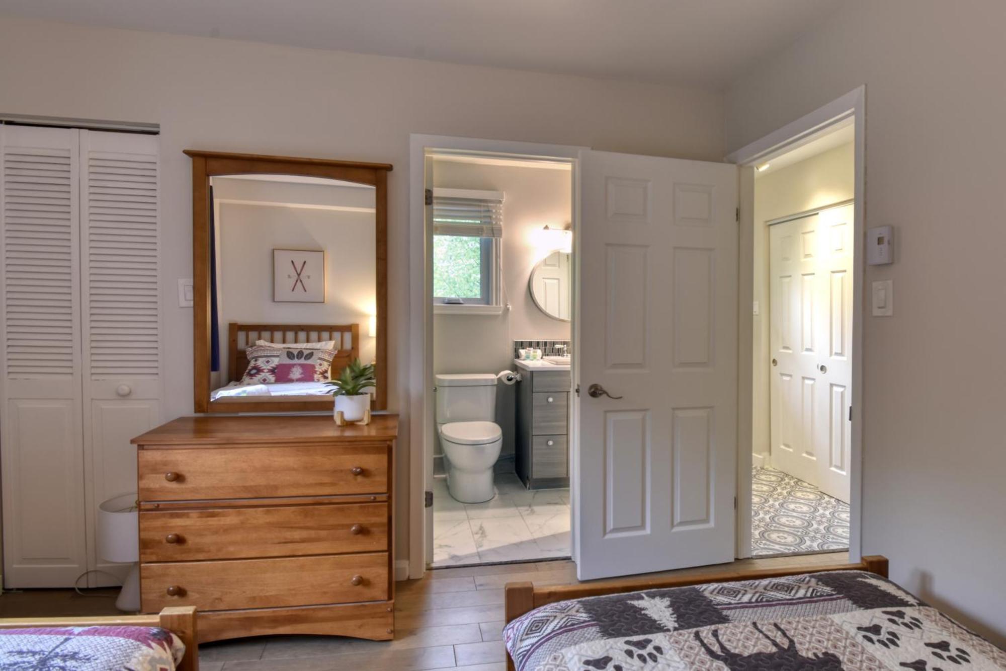 Stunning Condo - View On Lake Tremblant & Mountain Mont-Tremblant Ngoại thất bức ảnh